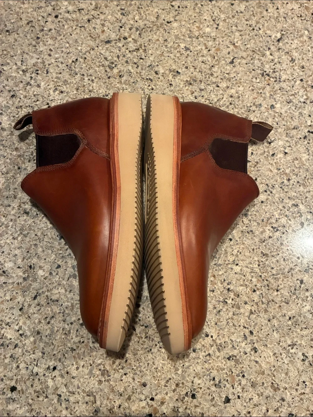 Taylor Stitch Men's Chukka Boots in Brown Leather